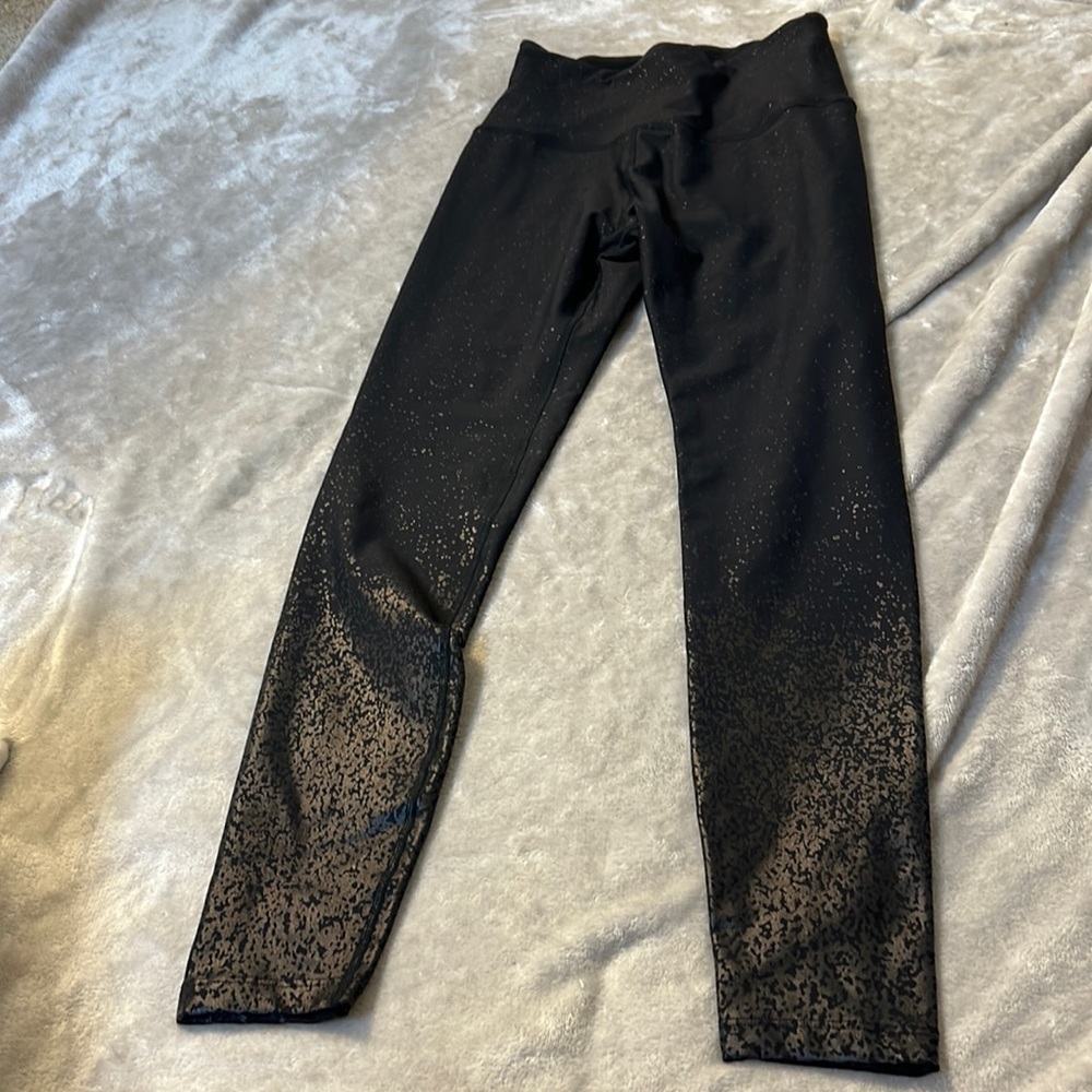 Beyond yoga alloy Ombre black leggings